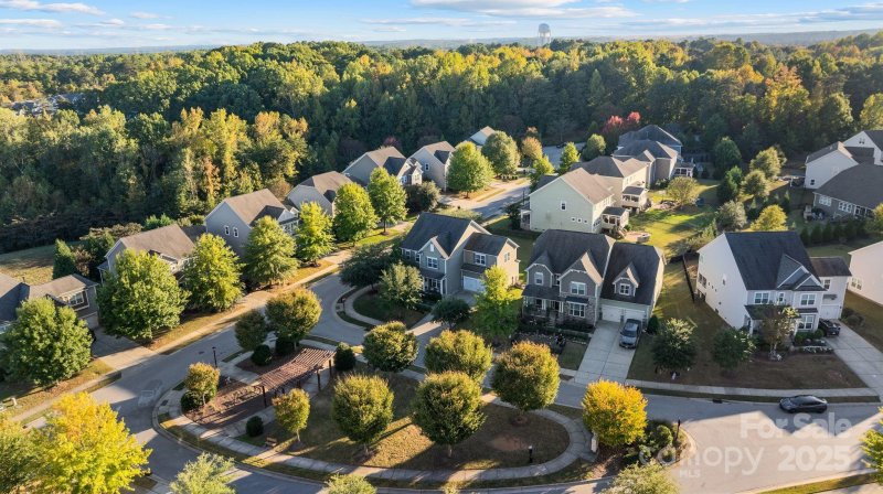 Property image 5 of 2005 Brightflower Lane in The Pinnacle At Handsmill, York, SC 29745