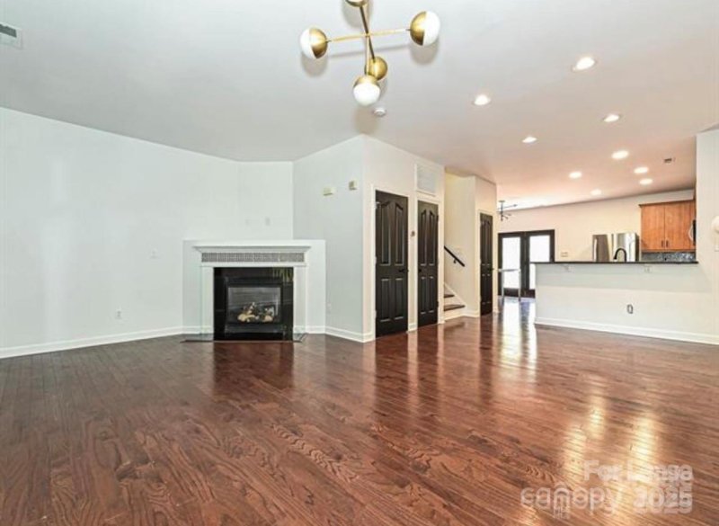 Property image 4 of 1035 Market Street in Baxter Village, Fort Mill, SC 20708