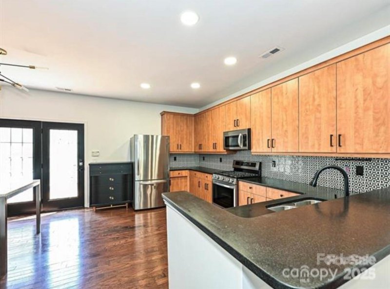 Property image 5 of 1035 Market Street in Baxter Village, Fort Mill, SC 20708