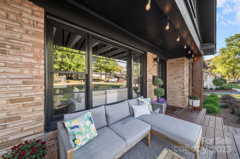 Property image 3 at 1526 Starbrook Drive, Charlotte, NC 28210