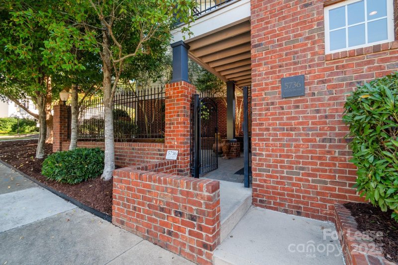 Property image 2 of 5736 Burck Drive in Afton Village, Concord, NC 28027