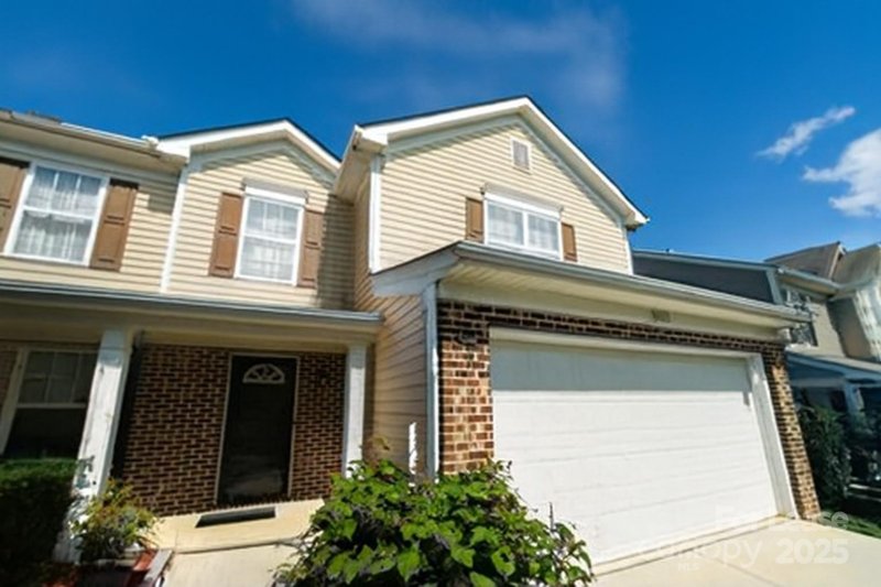 Property image 2 of 4831 Stowe Derby Drive in Stowe Creek, Charlotte, NC 28278