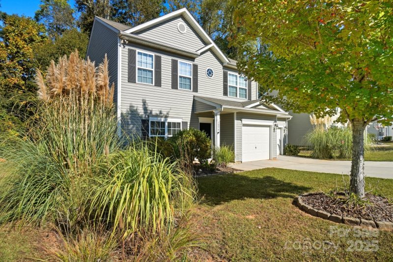 Property image 3 of 1526 Glenbar Court in Irish Downs, Clover, SC 29710