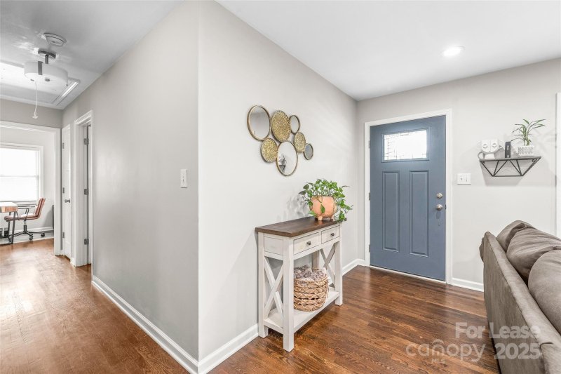 Property image 5 of 3932 Slagle Drive in Shannon Park, Charlotte, NC 28215