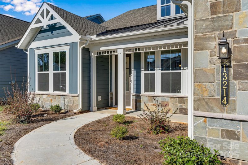 Property image 4 of 13214 Cozy Court in Cresswind, Charlotte, NC 28215