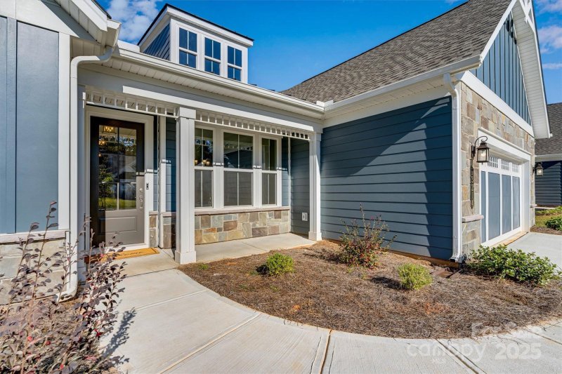 Property image 5 of 13214 Cozy Court in Cresswind, Charlotte, NC 28215