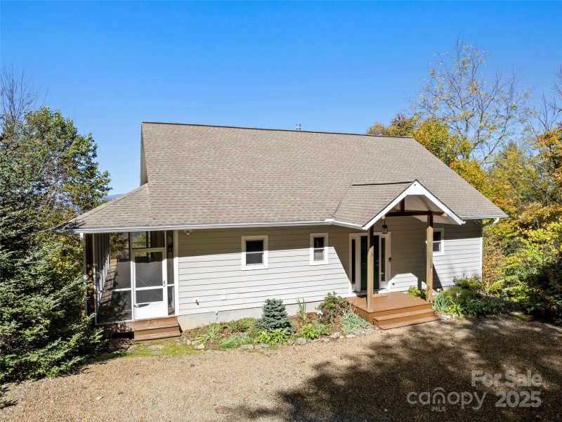 Property image 3 of 103 Marney S Vista Road in Wolf Pen Meadows, Waynesville, NC 28786