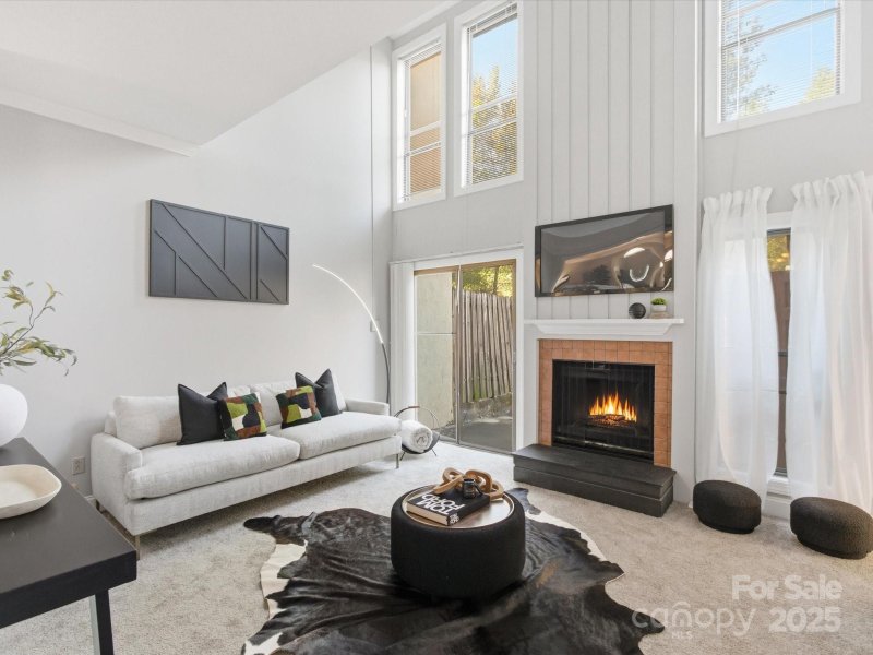 Property image 2 at 7925 Charter Oak Lane, Charlotte, NC 28226