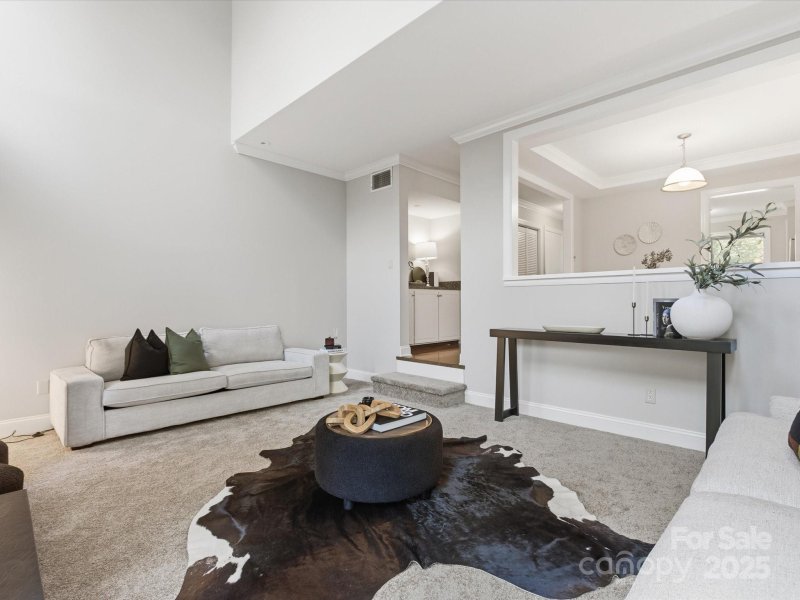 Property image 4 at 7925 Charter Oak Lane, Charlotte, NC 28226