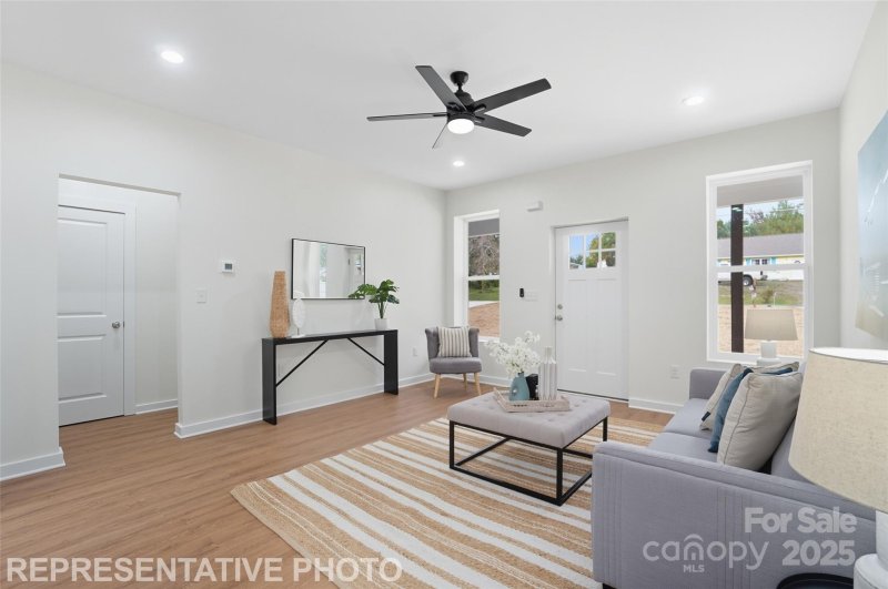 Property image 5 of 1904 Beauty Street in Jan Joy Acres, Statesville, NC 28625