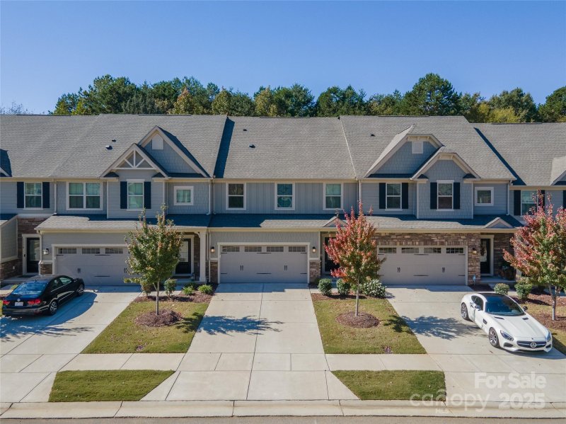 Property image 2 of 117 Lanyard Drive in Waterfront at Langtree, Mooresville, NC 28117