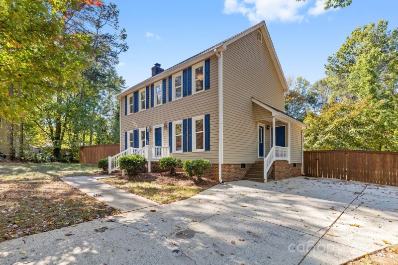 Property image 4 of 19603 Whilehaven Court in Wellsley Village, Cornelius, NC 28031