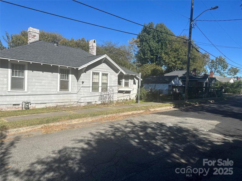 Property image 4 of 400 W Park Avenue in Wilmore, Charlotte, NC 28203