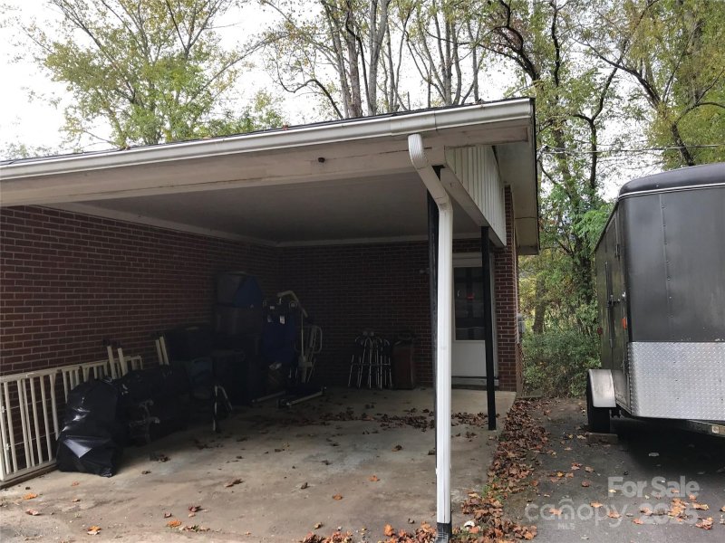 Property image 5 of 241 Pinewood Drive in Town of Waynesville, Waynesville, NC 28786