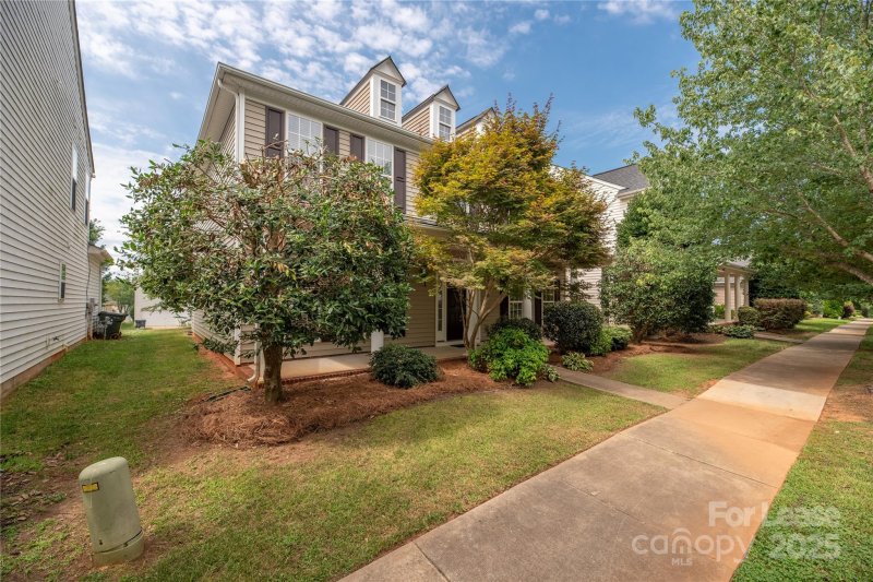 Property image 2 of 15519 Troubadour Lane in Gilead Ridge, Huntersville, NC 28078