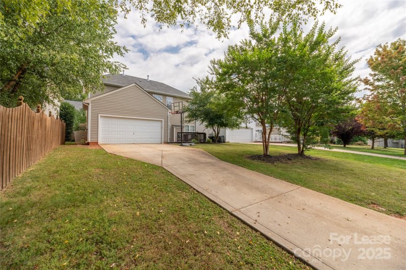 Property image 5 of 15519 Troubadour Lane in Gilead Ridge, Huntersville, NC 28078