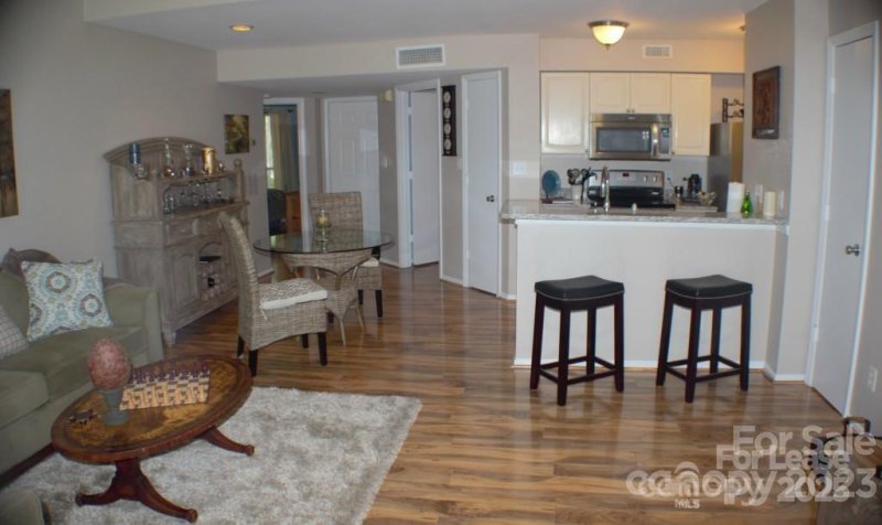 Property image 4 of 218 Northwest Drive in Davidson Landing, Davidson, NC 28036