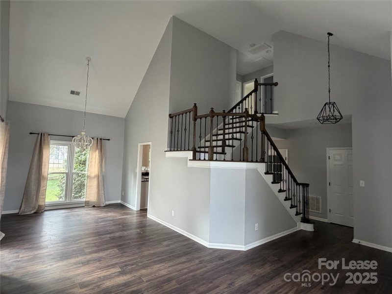 Property image 5 of 8605 Tamarron Drive in Landen Meadows, Charlotte, NC 28277