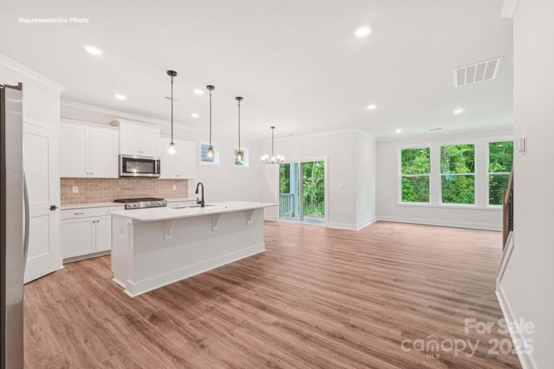 Property image 5 of 2098 Skyhawk Drive in Westport, York, SC 29745