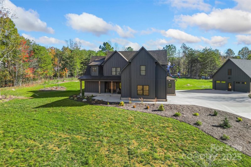 Property image 2 at 284 Bent Creek Road, Nebo, NC 28761