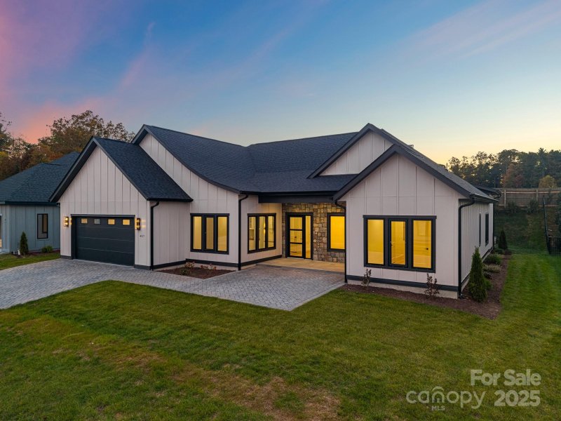 Property image 2 of 427 Big Hill Drive in Victoria Hills, Arden, NC 28704