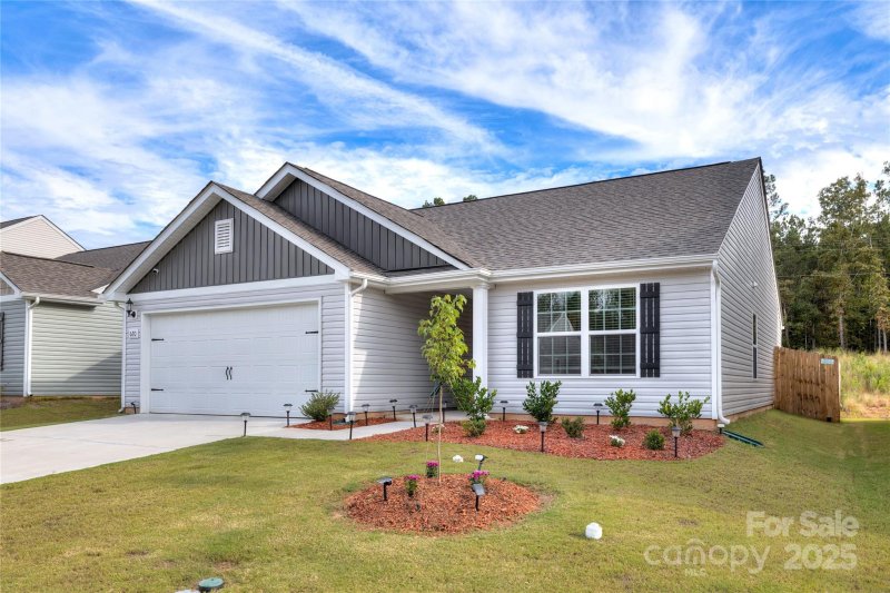 Property image 2 of 670 Lamorak Place in Knights Bridge, Richburg, SC 29729