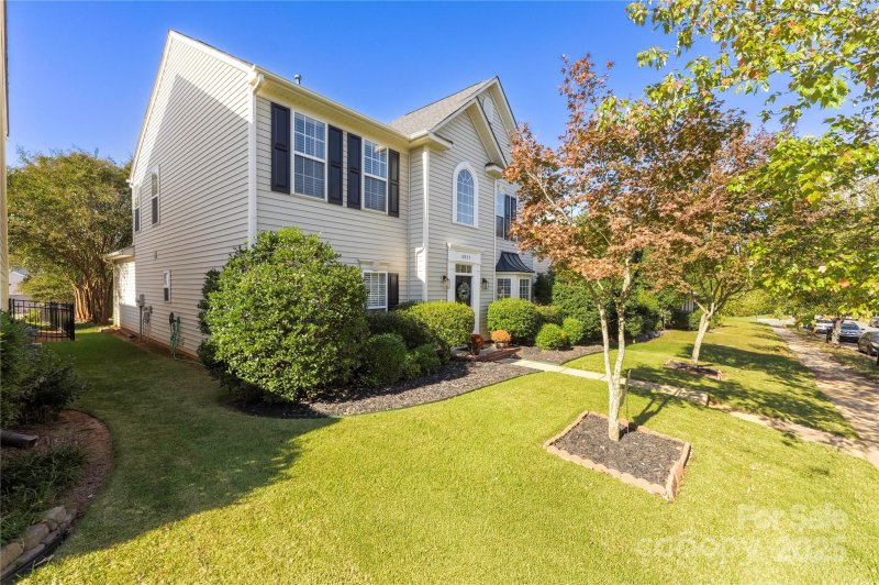 Property image 2 of 16935 Hugh Torance Parkway in Gilead Ridge, Huntersville, NC 28078