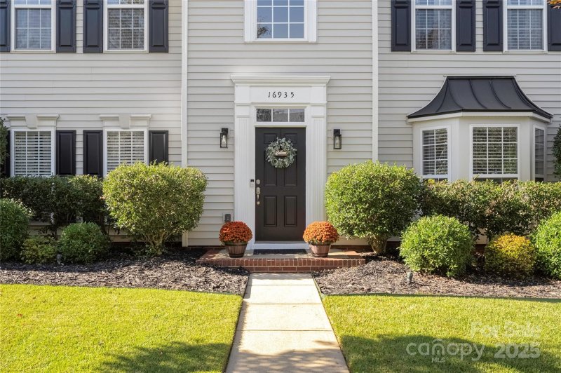 Property image 4 of 16935 Hugh Torance Parkway in Gilead Ridge, Huntersville, NC 28078