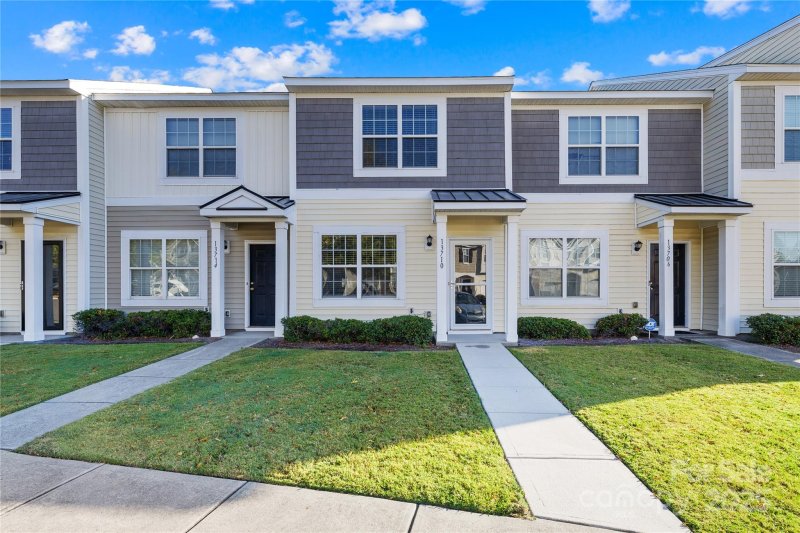 Property image 2 at 13710 Calloway Glen Drive, Charlotte, NC 28273