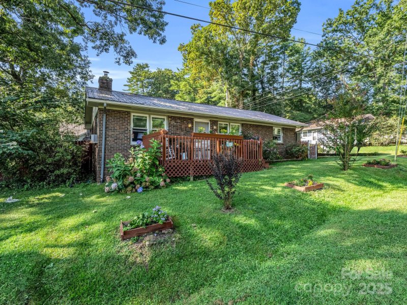 Property image 2 of 285 Cosmos Drive in Mountain Home, Hendersonville, NC 28791