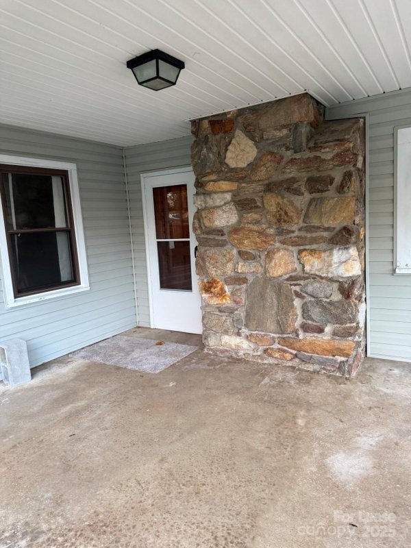 Property image 4 of 729 Asbury Road in Woodside Hills, Candler, NC 28715