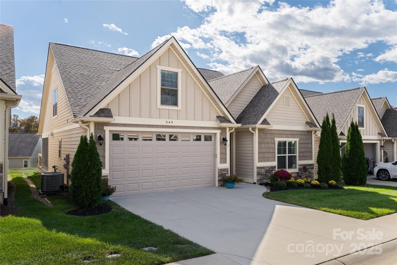 Property image 2 of 349 Windstone Drive in Village at Windstone, Fletcher, NC 28732