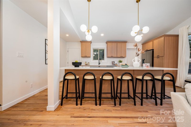 Property image 4 of 4042 Whipple Place in Shamrock Hills, Charlotte, NC 28215