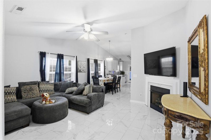 Property image 5 of 559 Tribune Drive in Belmeade Green, Charlotte, NC 28214