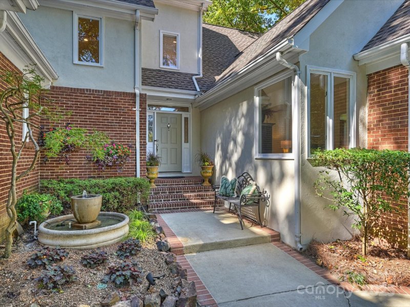 Property image 2 of 4400 Pendale Road in Belingrath, Charlotte, NC 28210