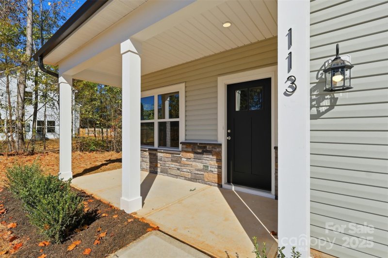 Property image 3 of 113 Titleist Drive in Augusta Greens, Statesville, NC 28677