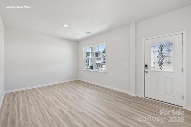 Property image 2 of 724 14th Avenue Court in The Hamptons at Hickory, Hickory, NC 28601