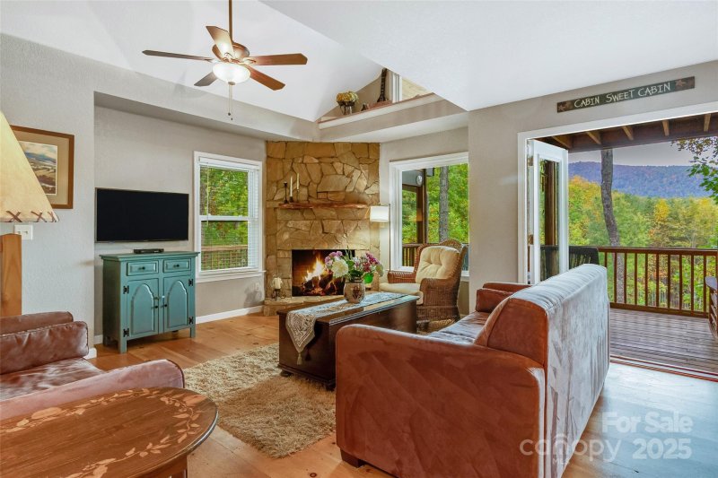 Property image 5 of 387 Wesley Lane in Piney Mountain, Saluda, NC 28773