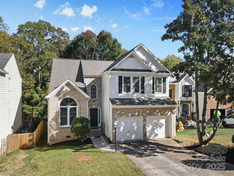 2016 Sablewood Drive