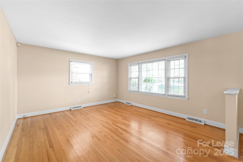 Property image 4 at 2200 Collingdale Place, Charlotte, NC 28210