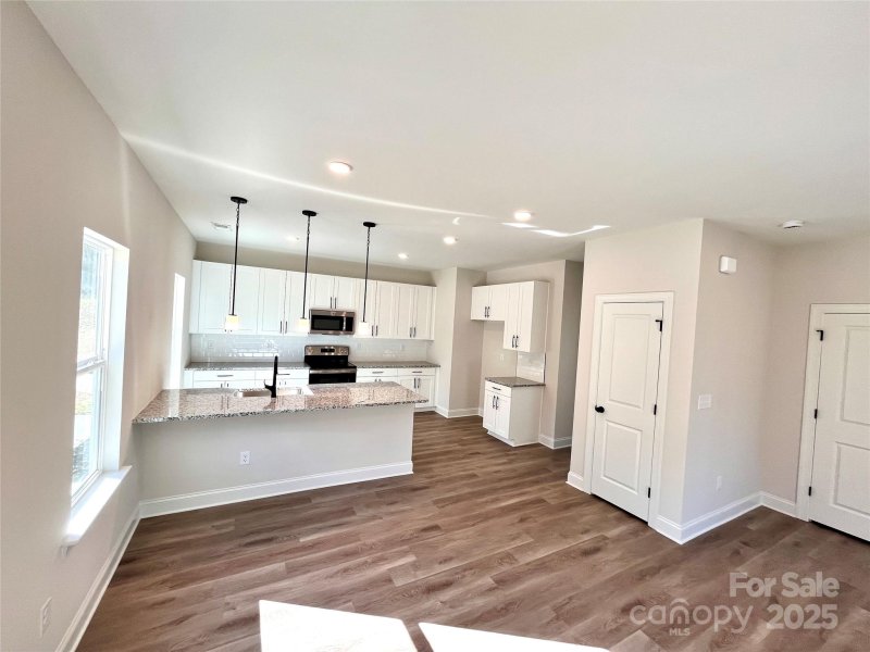 Property image 4 of 109 Titleist Drive in Augusta Greens, Statesville, NC 28677