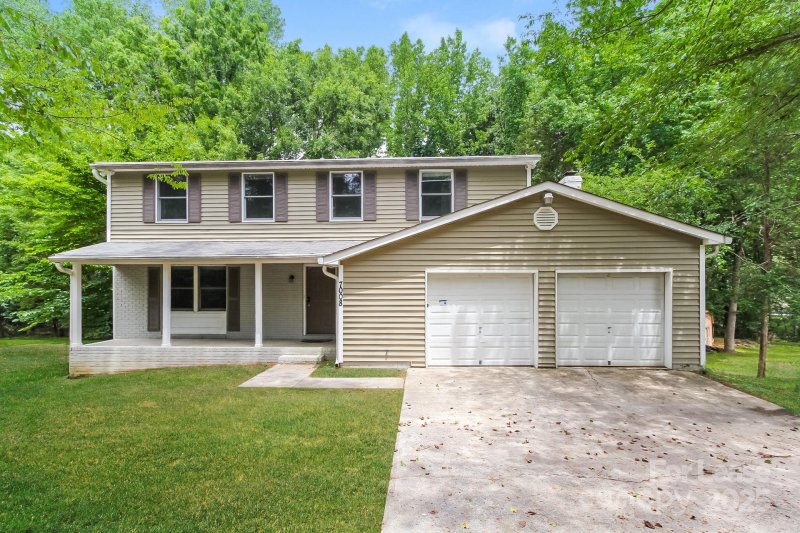 7008 Wannamaker Lane