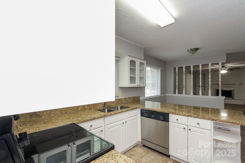 Property image 5 at 7008 Wannamaker Lane, Charlotte, NC 28226