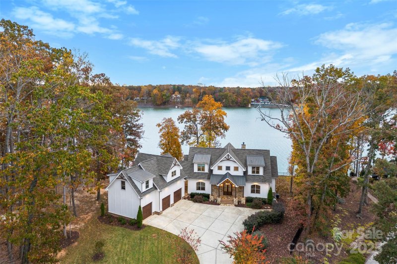 1037 Nutall Oak Lane