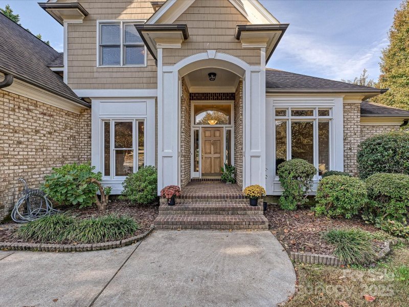 Property image 4 of 118 Broadbill Drive in Woodland Hills, Mooresville, NC 28117