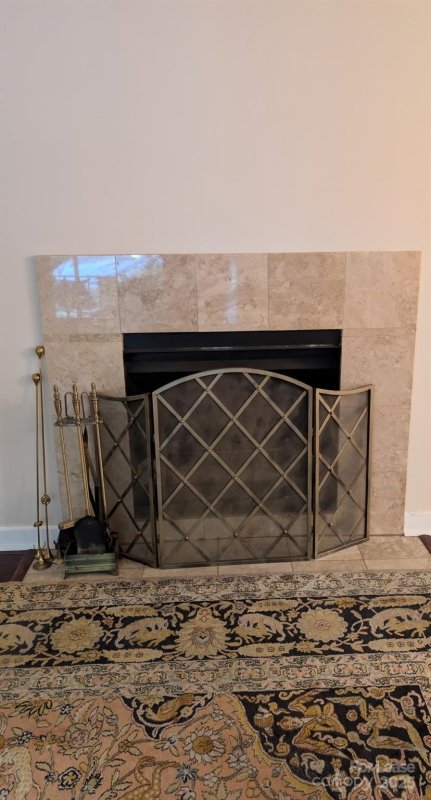 Property image 3 at 722 Rome Court, Charlotte, NC 28209