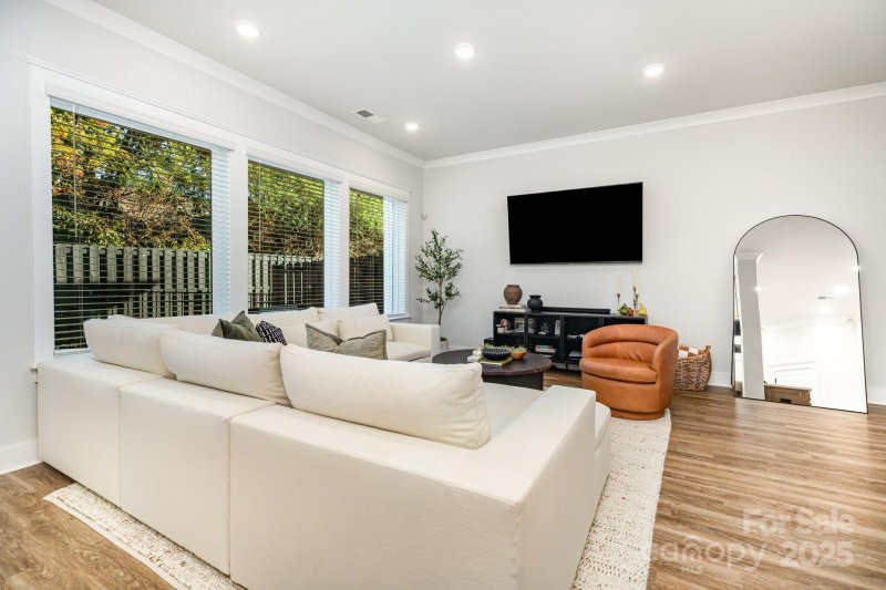 Property image 4 of 8014 Houser Street in The Retreat At West Catawba, Cornelius, NC 28031