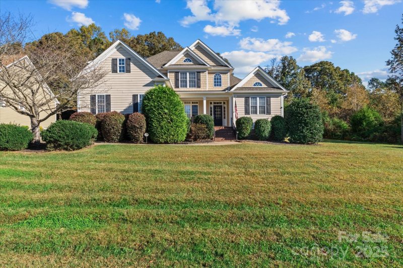 Property image 2 at 204 Shepherds Bluff Drive, Mooresville, NC 28115