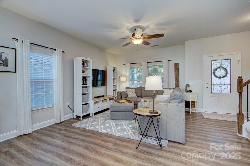 Property image 4 of 14307 Holly Springs Drive in Monteith Park, Huntersville, NC 28078