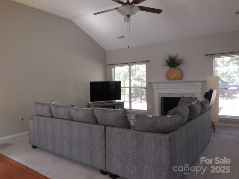 Property image 2 of 10631 Jardin Way in Bradfield Farms, Charlotte, NC 28215